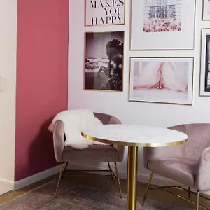 Hideaways - Nikolai Homes Wien
